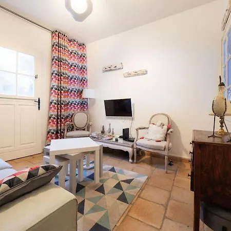 Maison Avec Terrasse Et Proche - Collection Idylliq 펜션 *